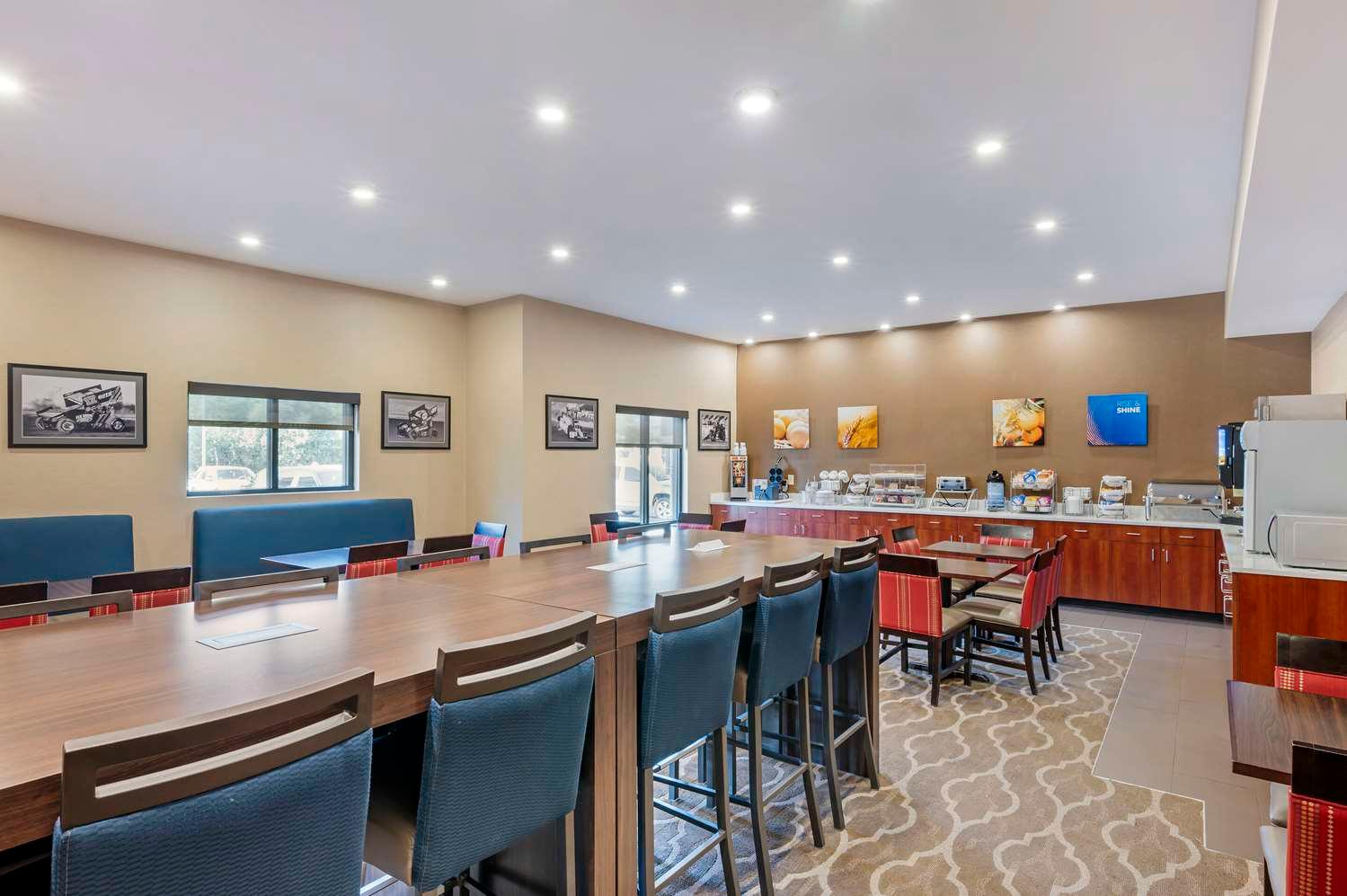 restaurant cafeteria