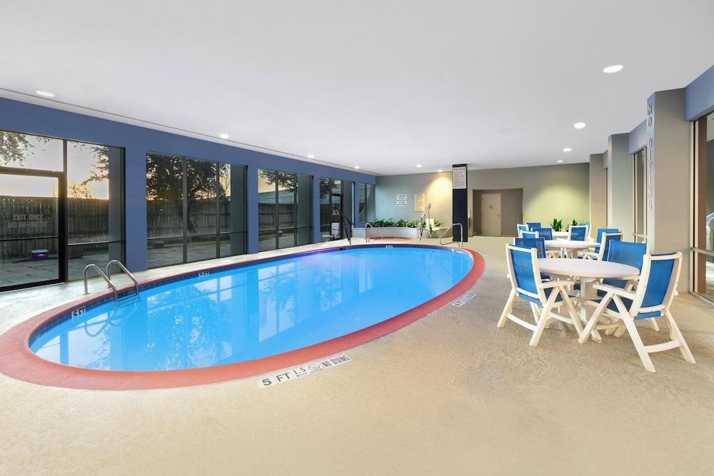 swimming pool spa