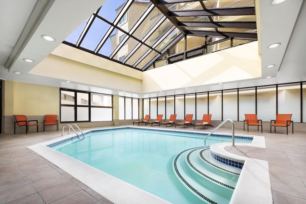 swimming pool spa