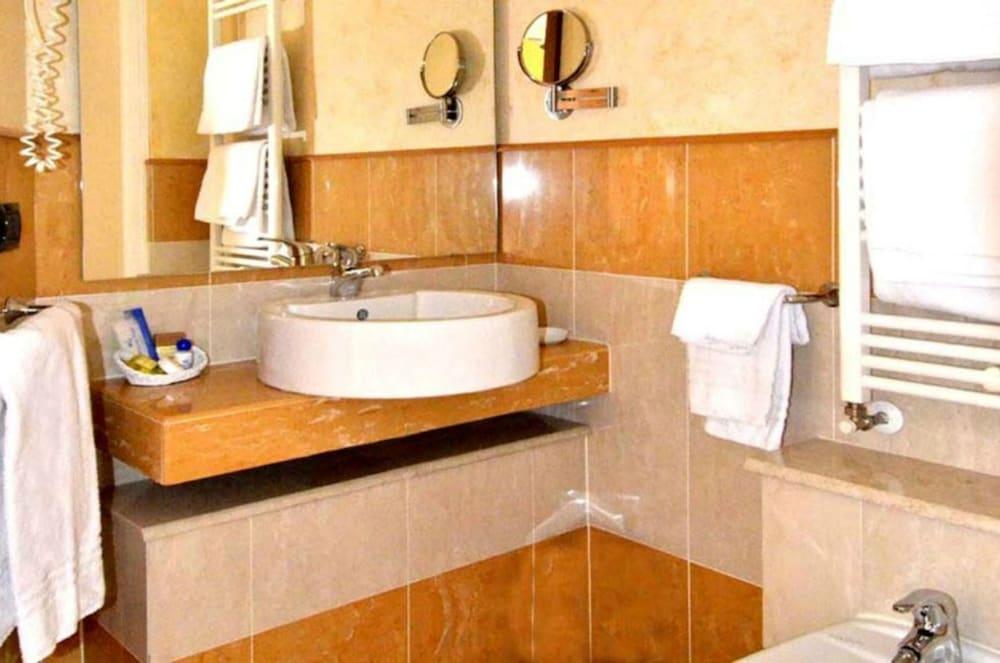 sport_facililities