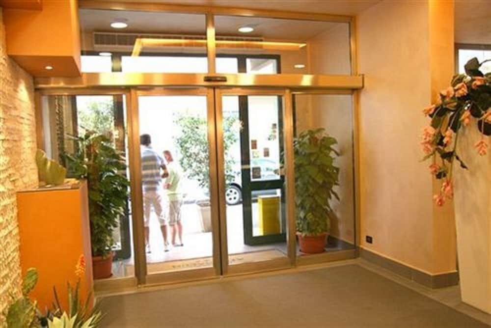 lobby
