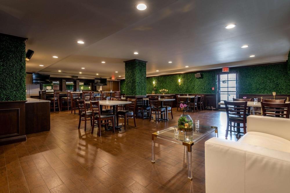 restaurant-cafeteria