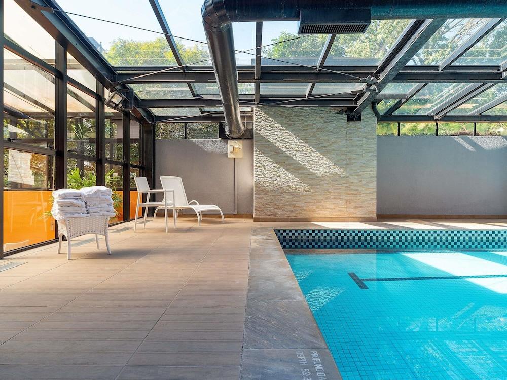 swimming pool spa
