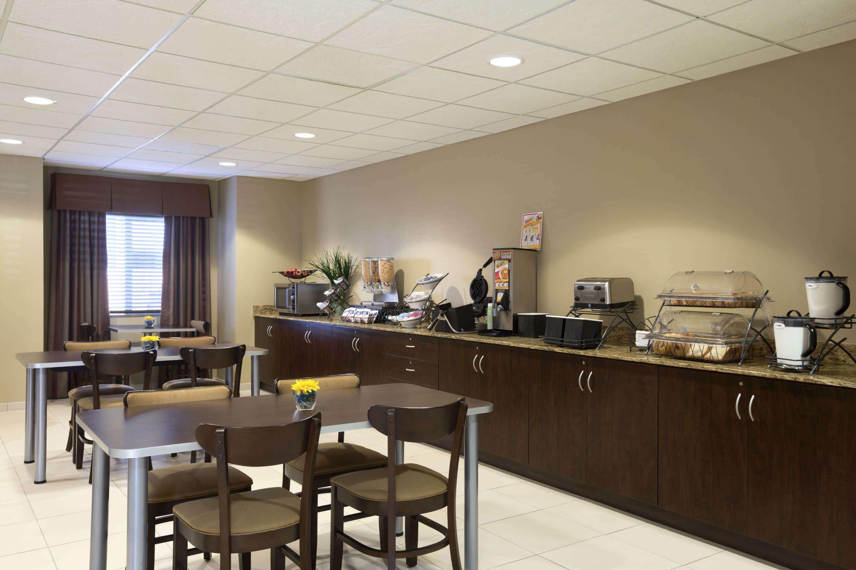 restaurant cafeteria