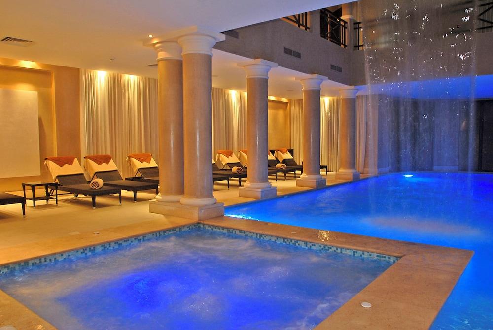 swimming pool spa