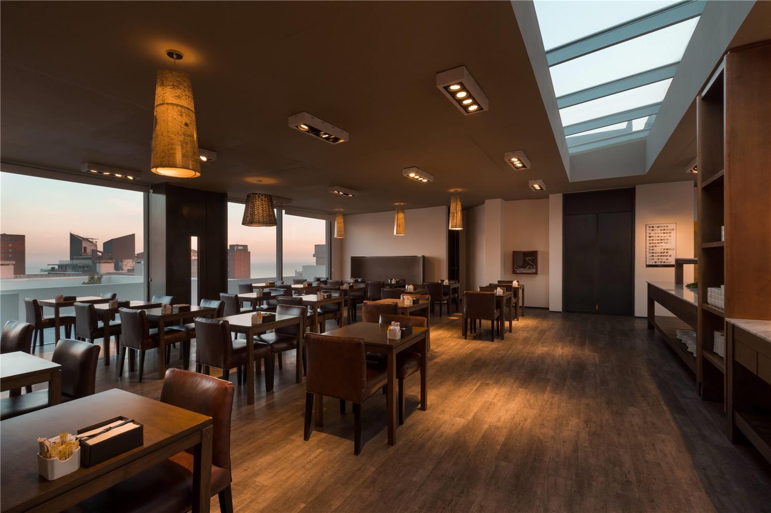 restaurant cafeteria