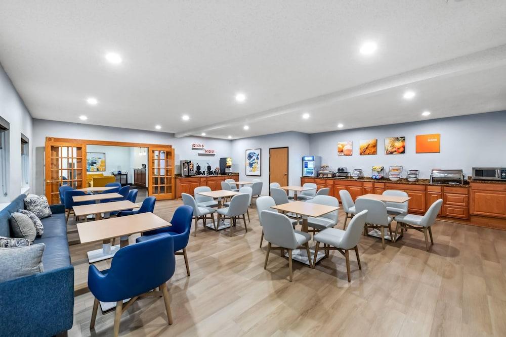 restaurant cafeteria