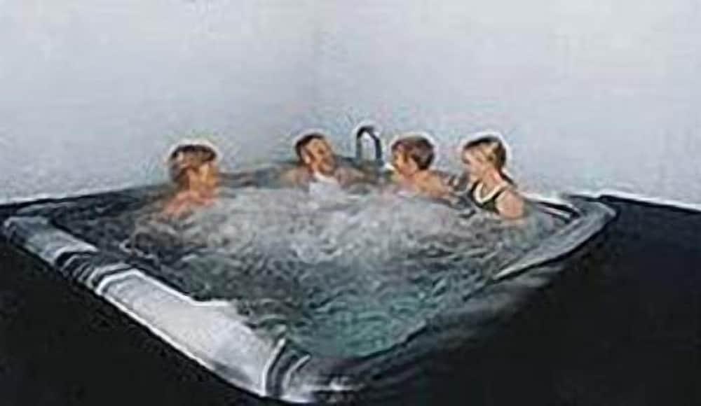swimming pool spa