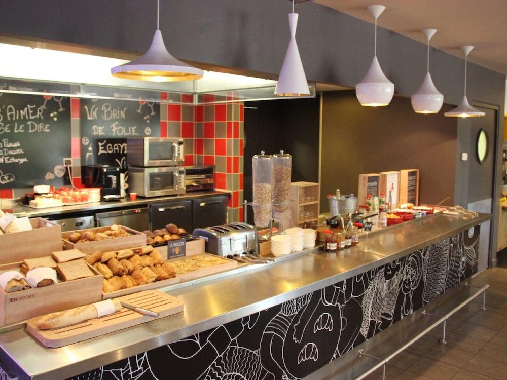 restaurant-cafeteria