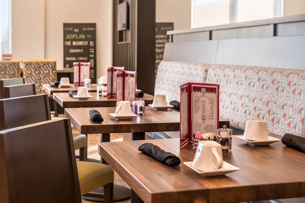 restaurant-cafeteria