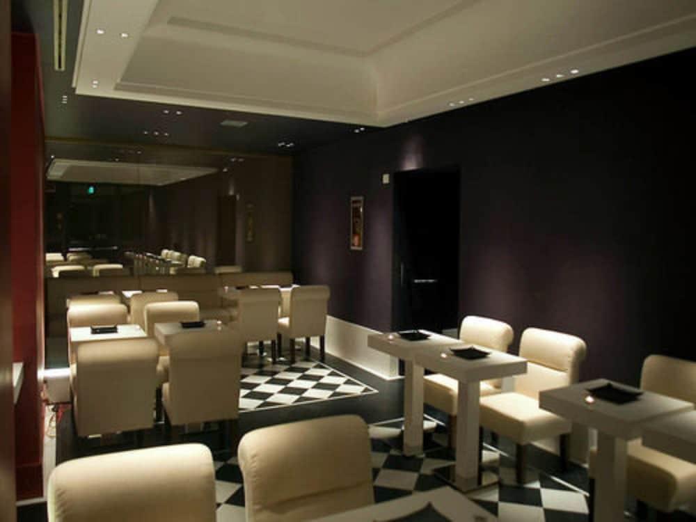restaurant-cafeteria