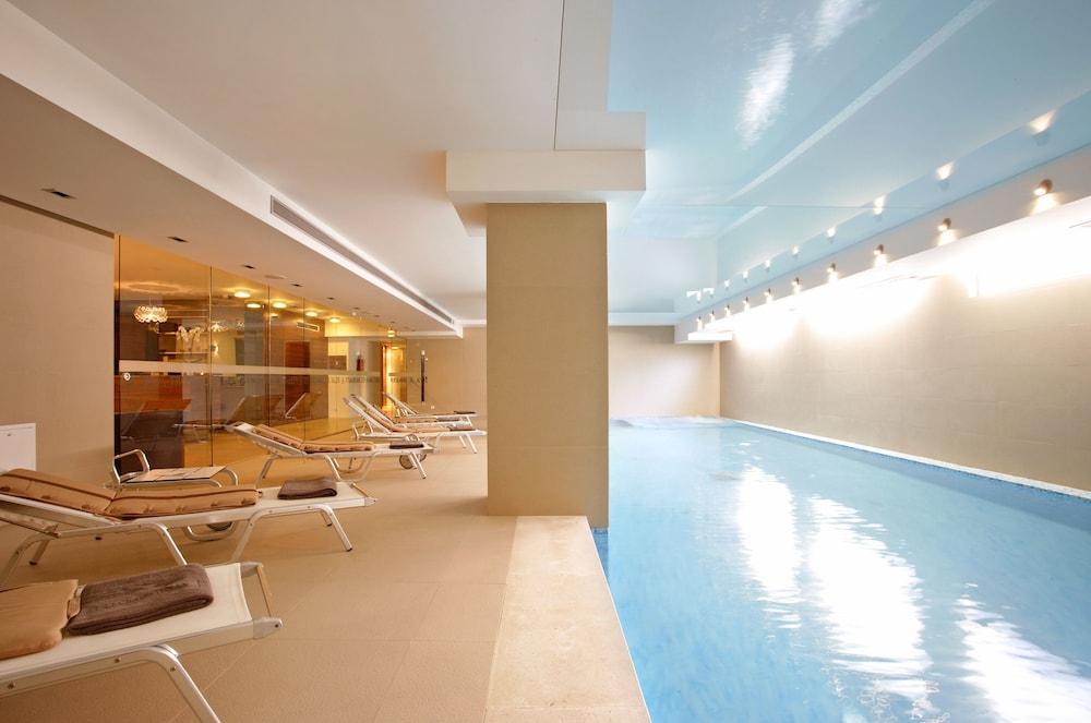 swimming pool spa