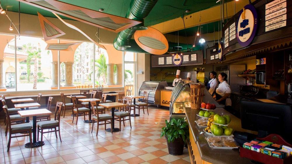 restaurant cafeteria