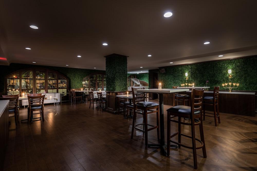 restaurant-cafeteria
