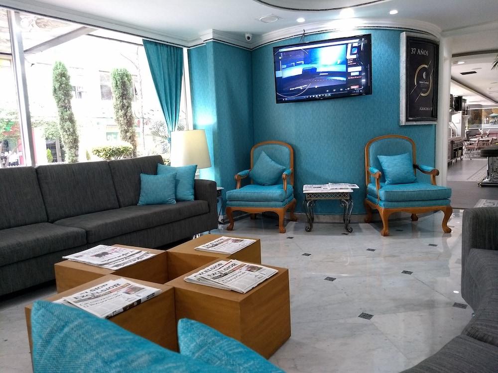lounge