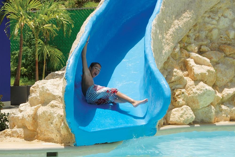 swimming pool spa