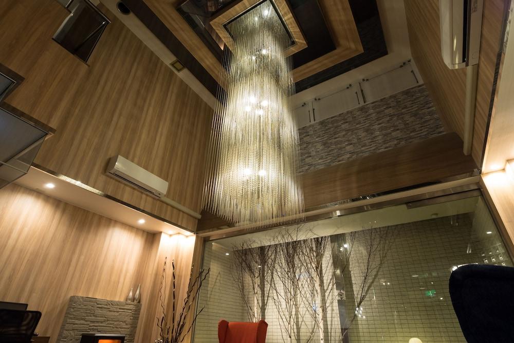 swimming pool spa