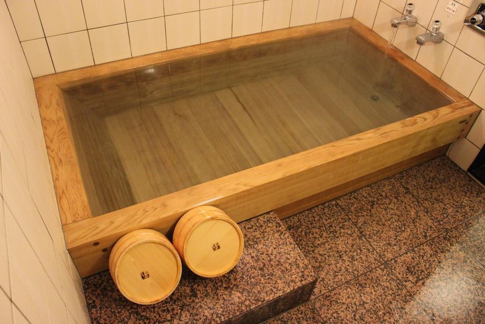 swimming pool spa