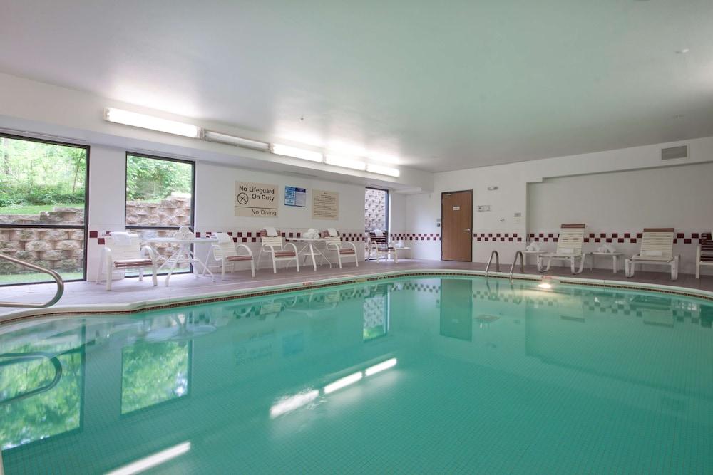 swimming pool spa