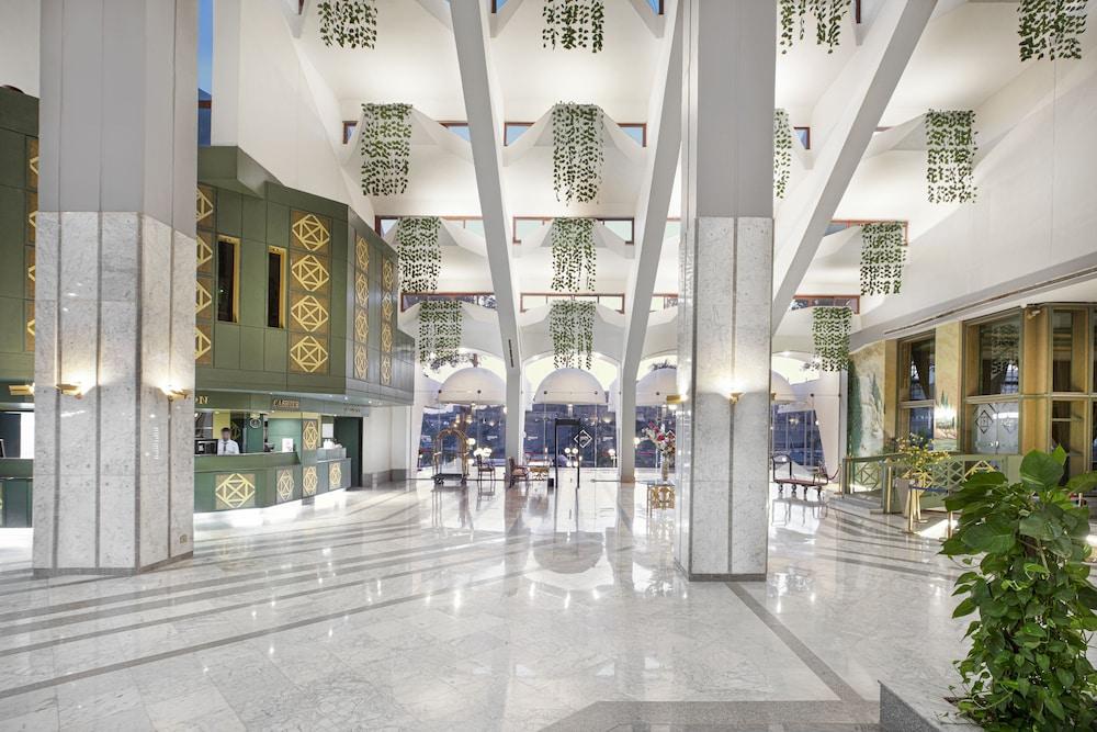 lobby