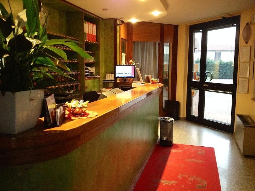 lobby