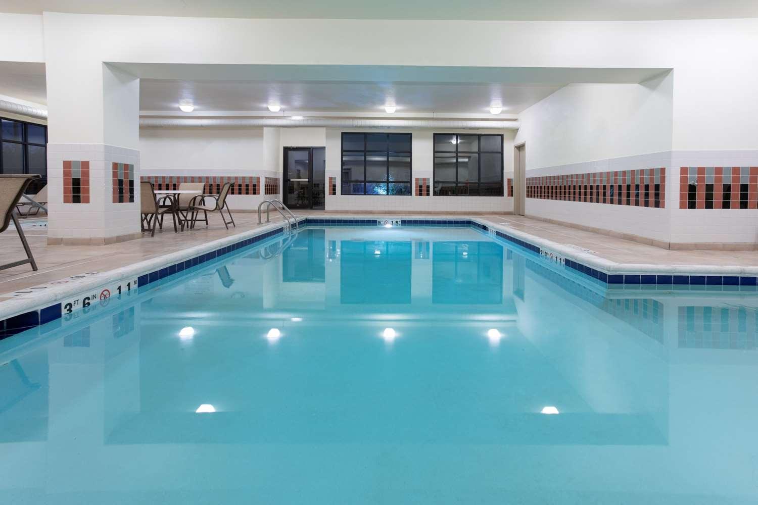 swimming pool spa