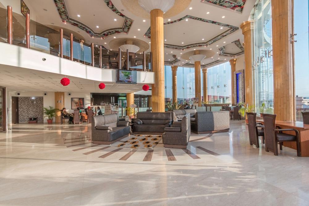restaurant-cafeteria