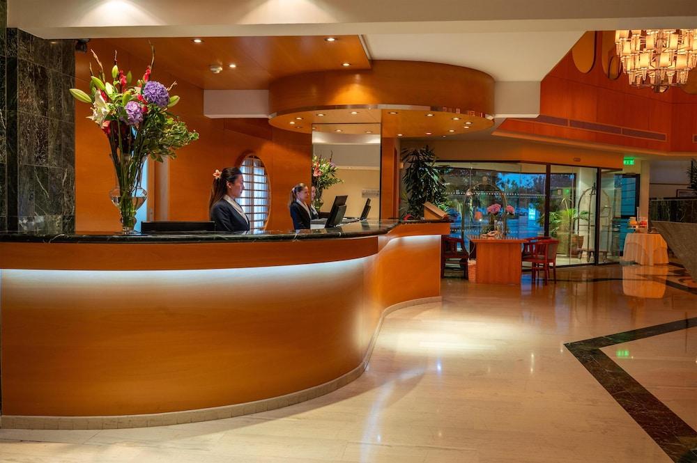 lobby
