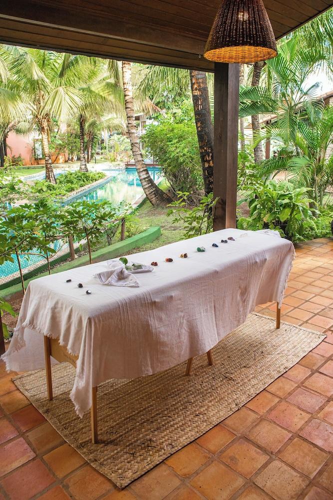 swimming pool spa