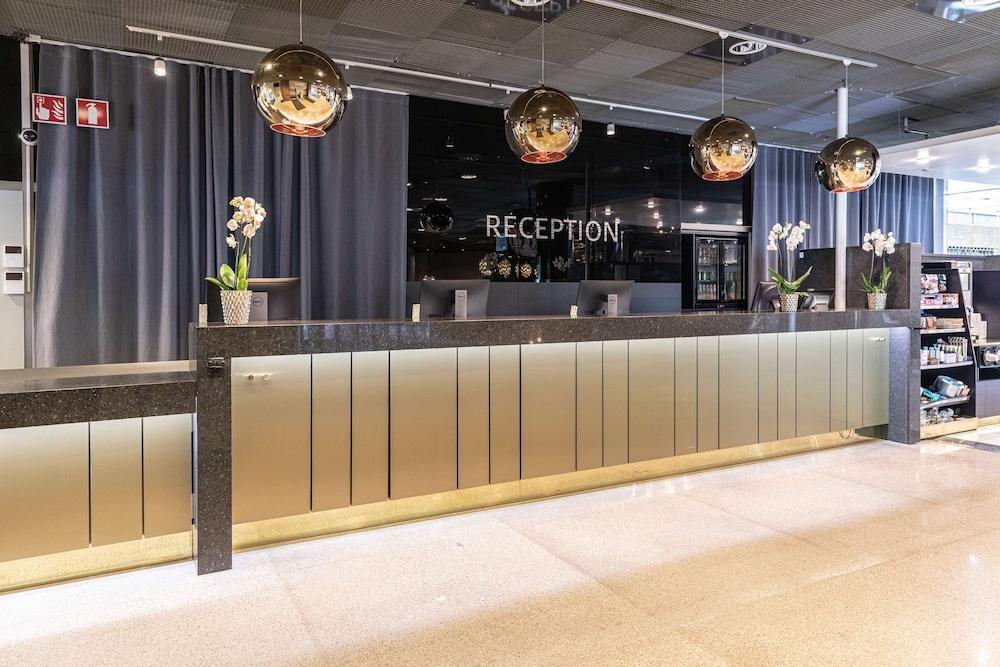 lobby