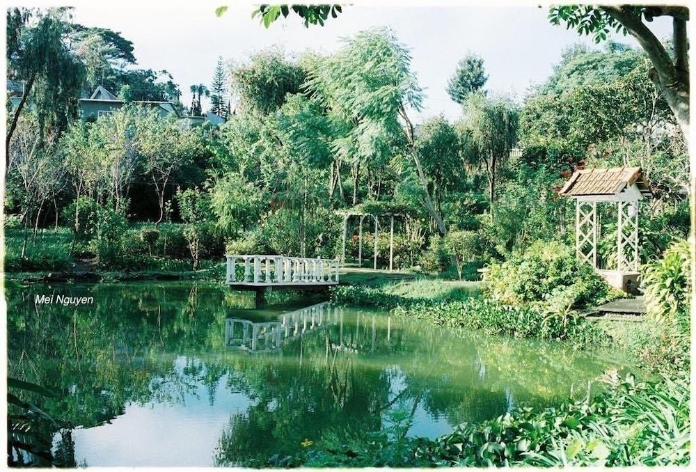 surroundings