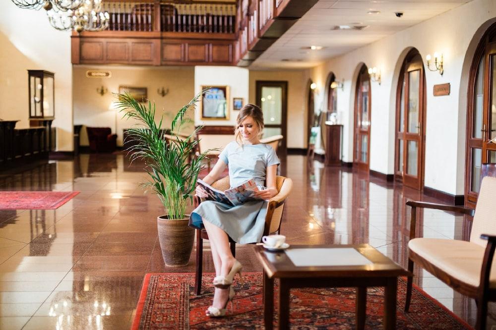 lobby