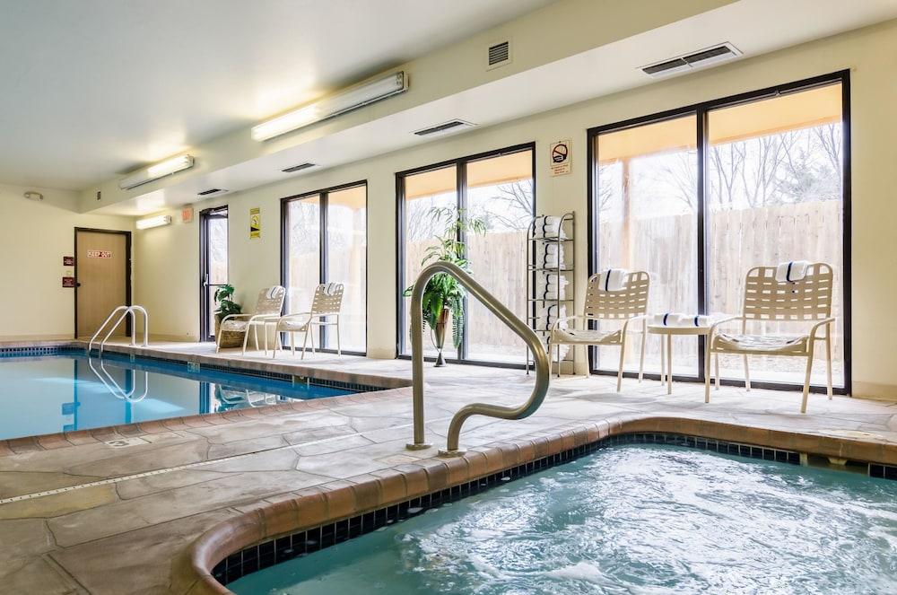 swimming pool spa