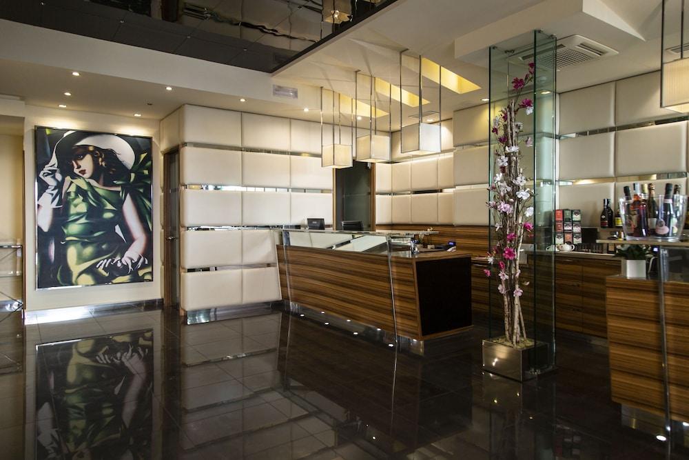 lobby