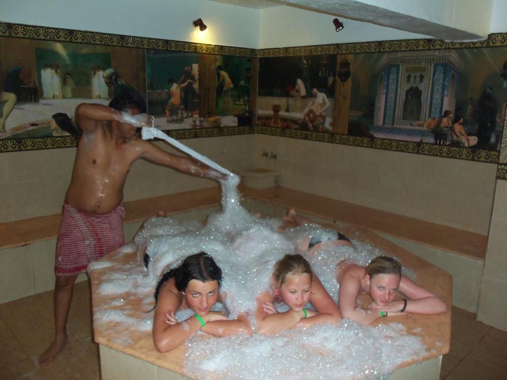 swimming pool spa