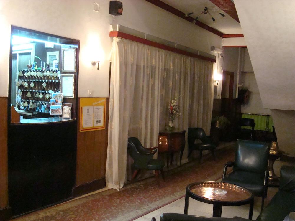 lounge