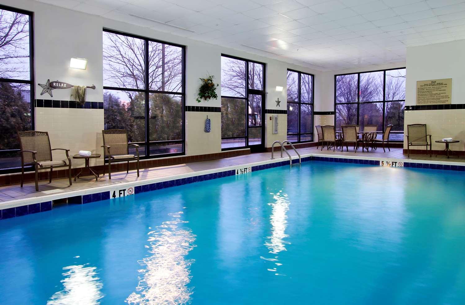 swimming pool spa