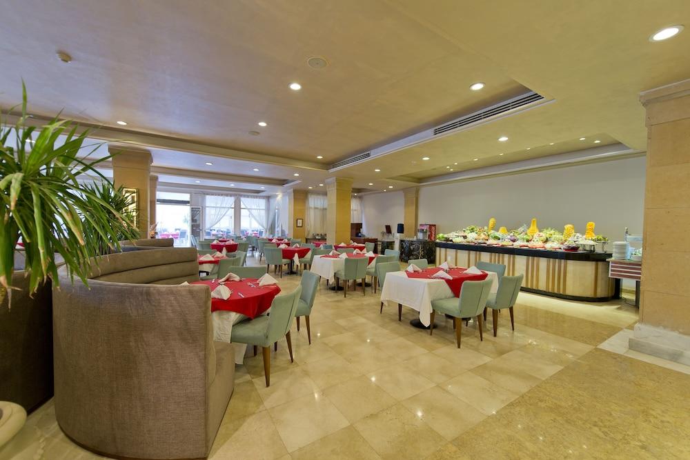restaurant-cafeteria