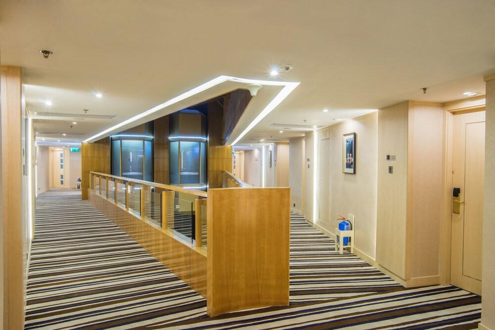 lobby
