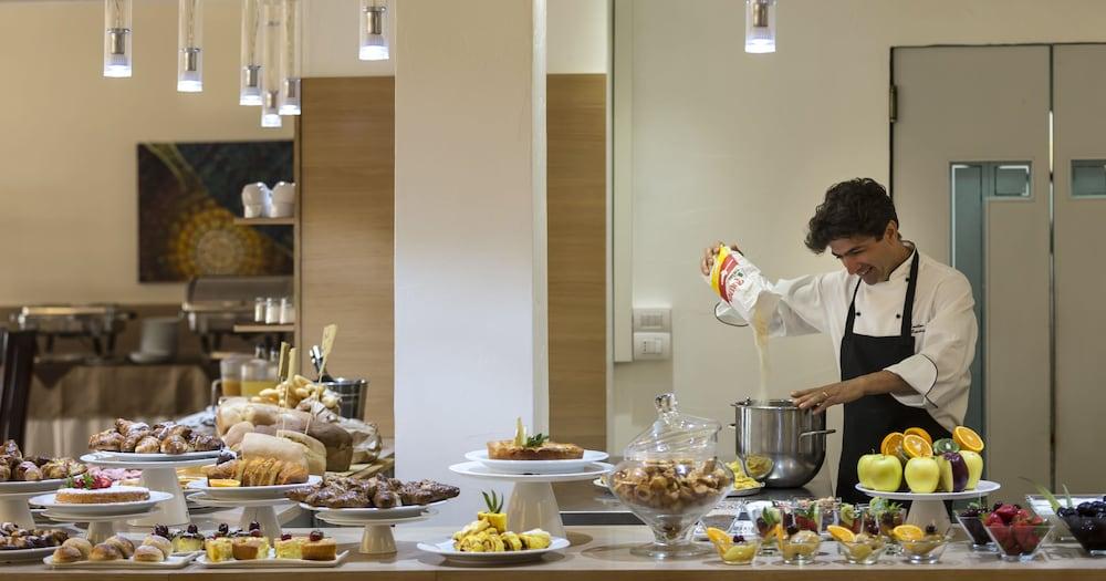 restaurant-cafeteria