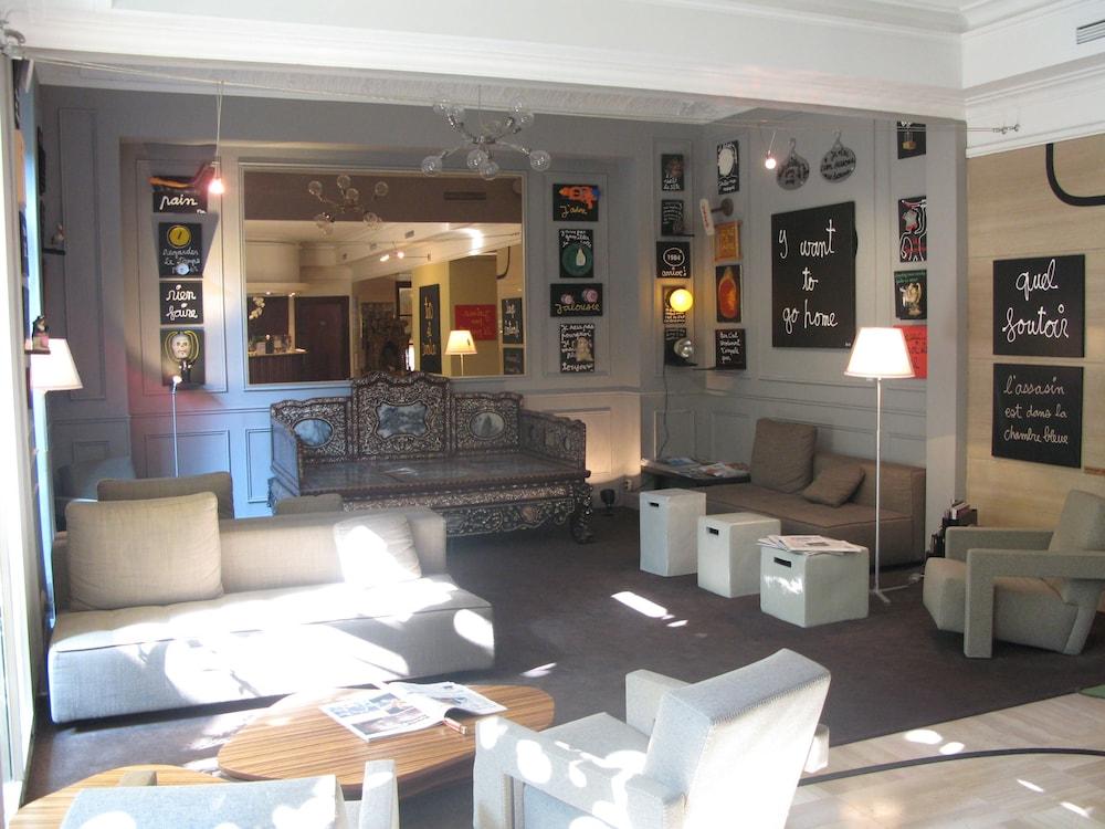 lounge