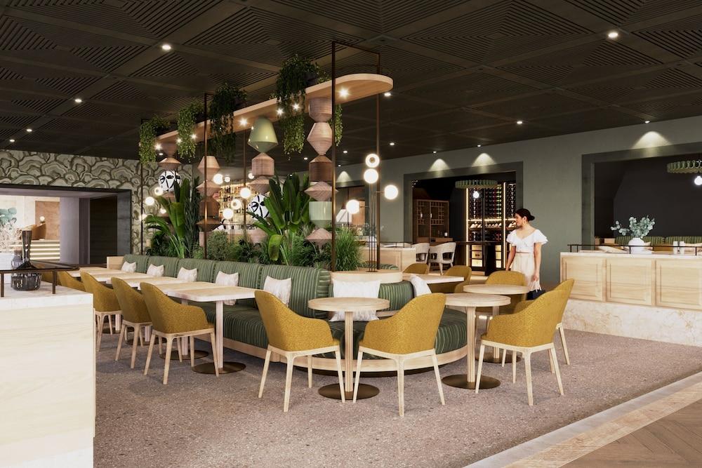 restaurant cafeteria