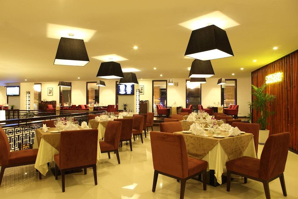 restaurant cafeteria