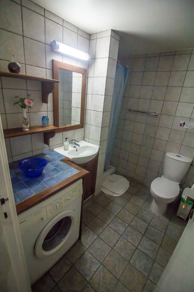 swimming pool spa