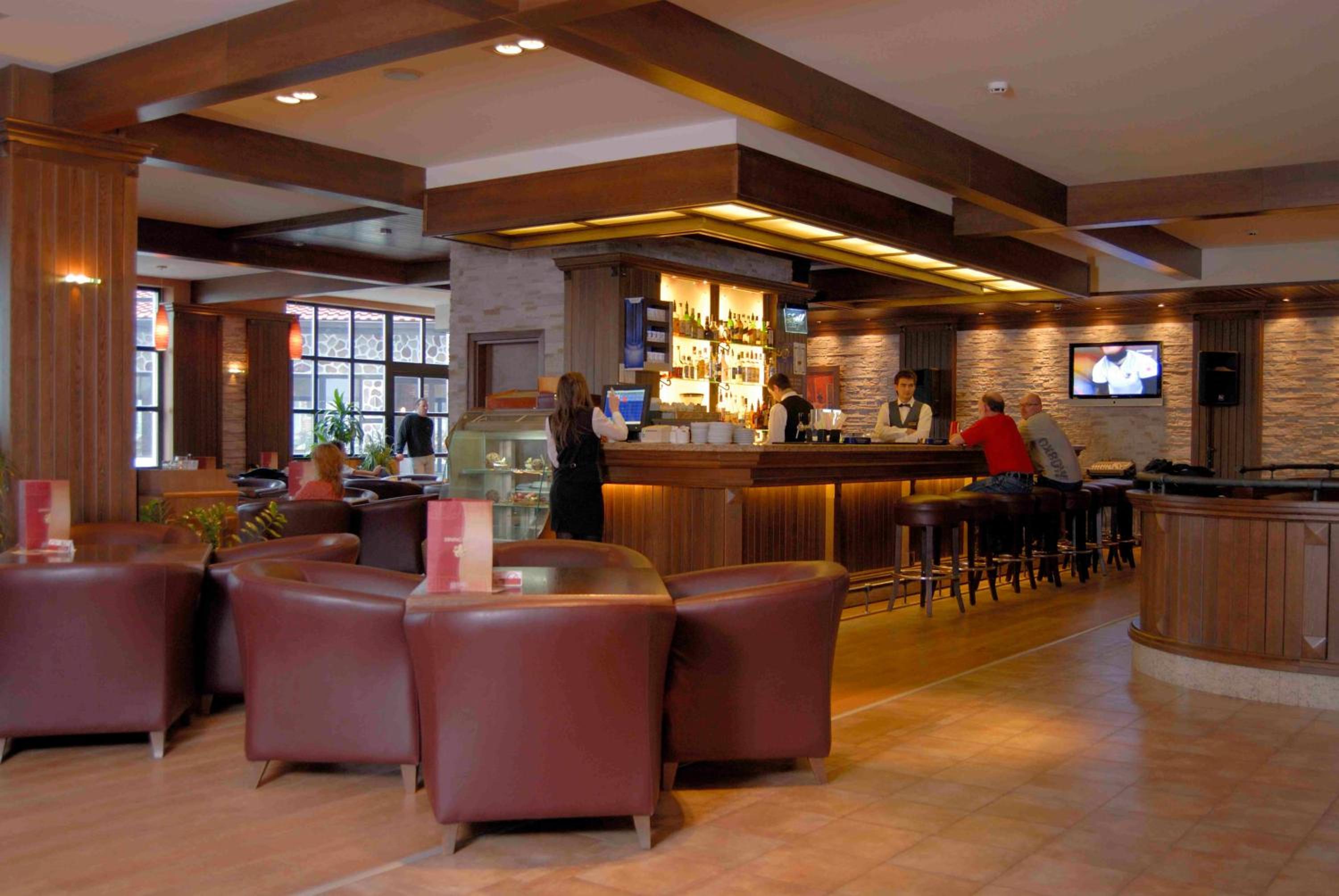 restaurant cafeteria