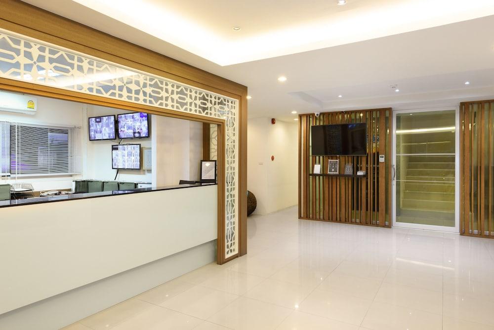 lobby