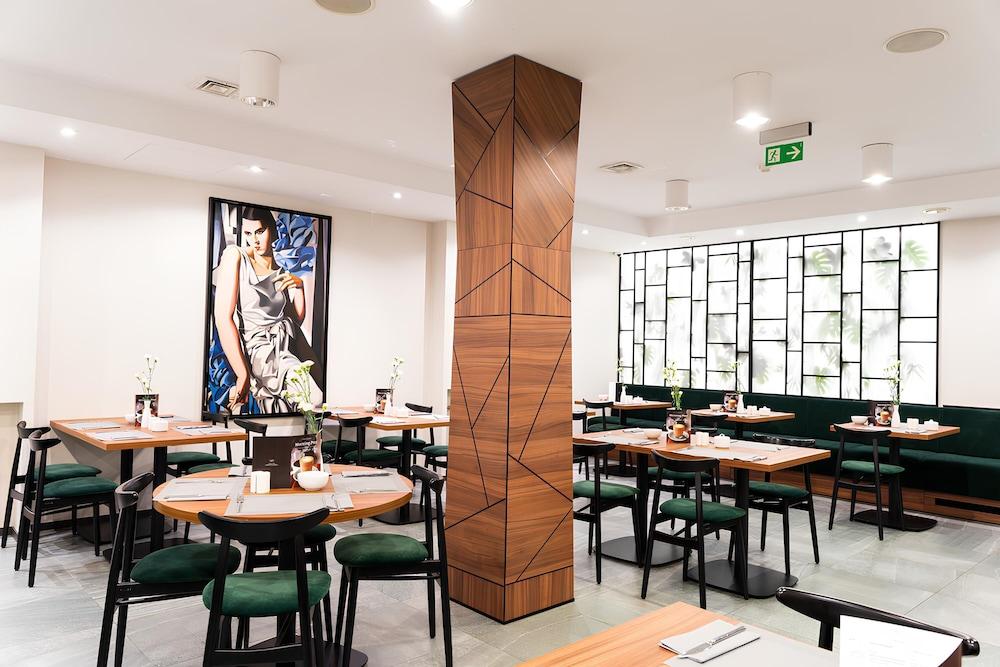 restaurant cafeteria