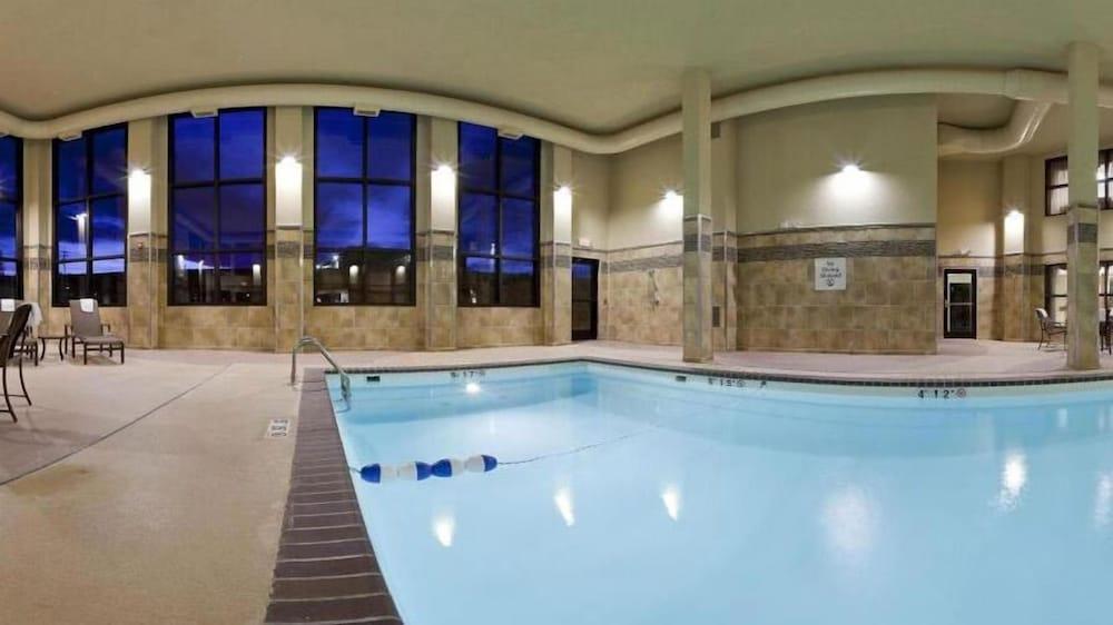 swimming pool spa