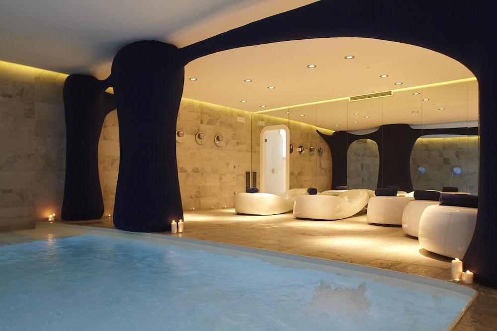 swimming pool spa