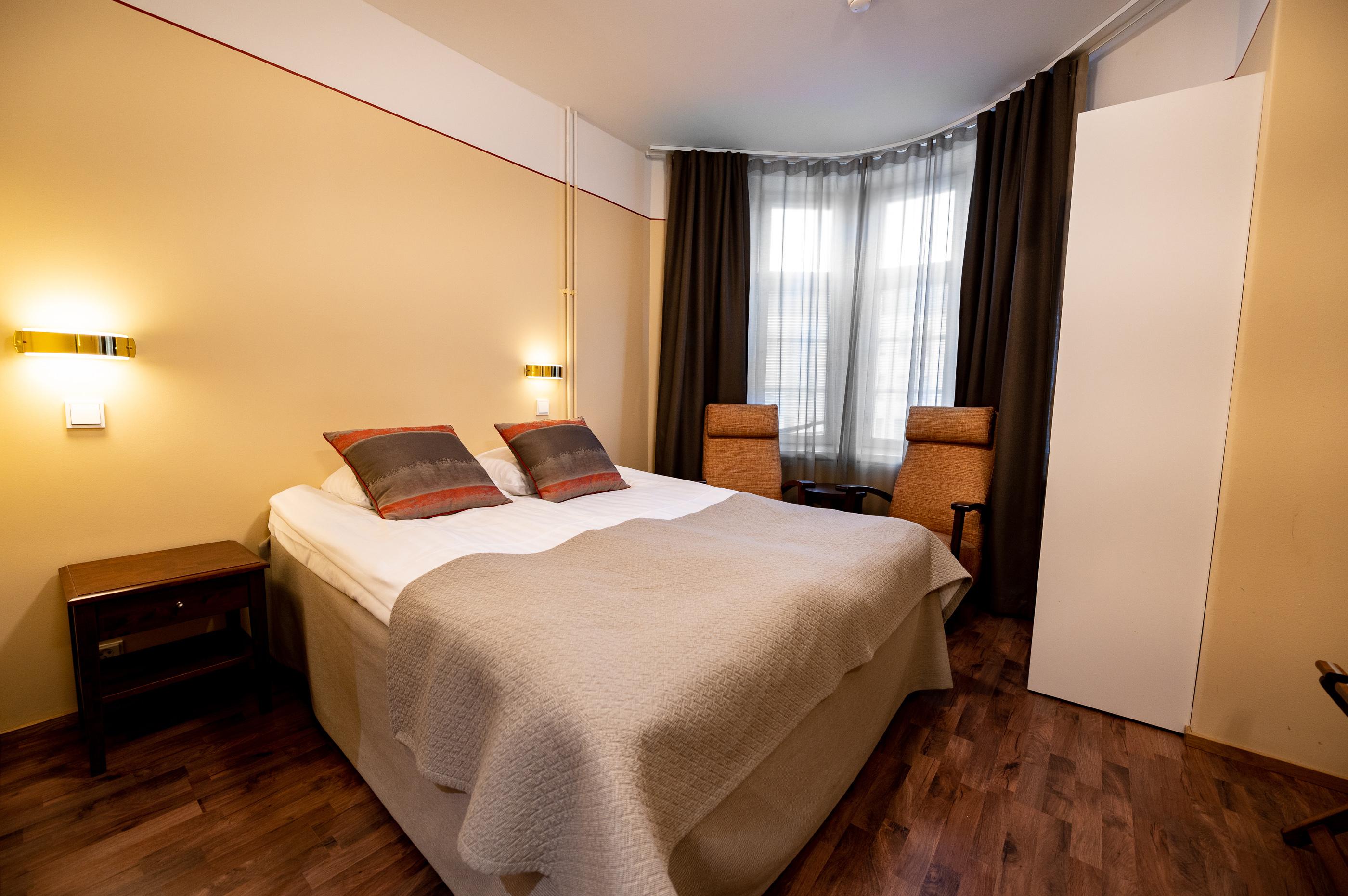 rooms